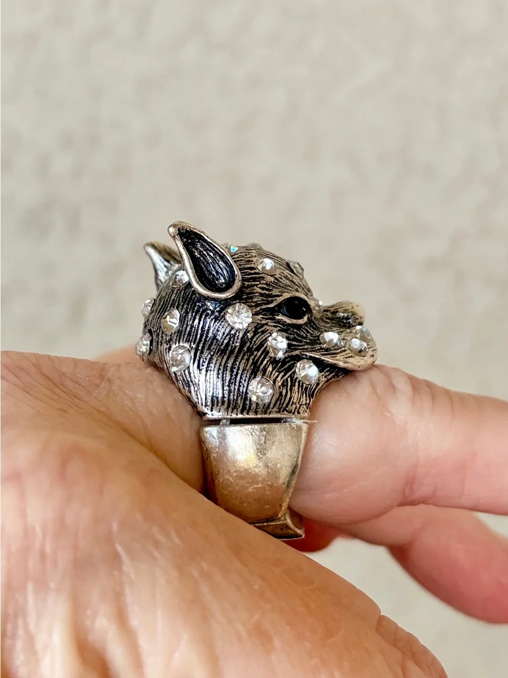Novelty Silver-tone Dog Head Ring with Clear Rhinestones